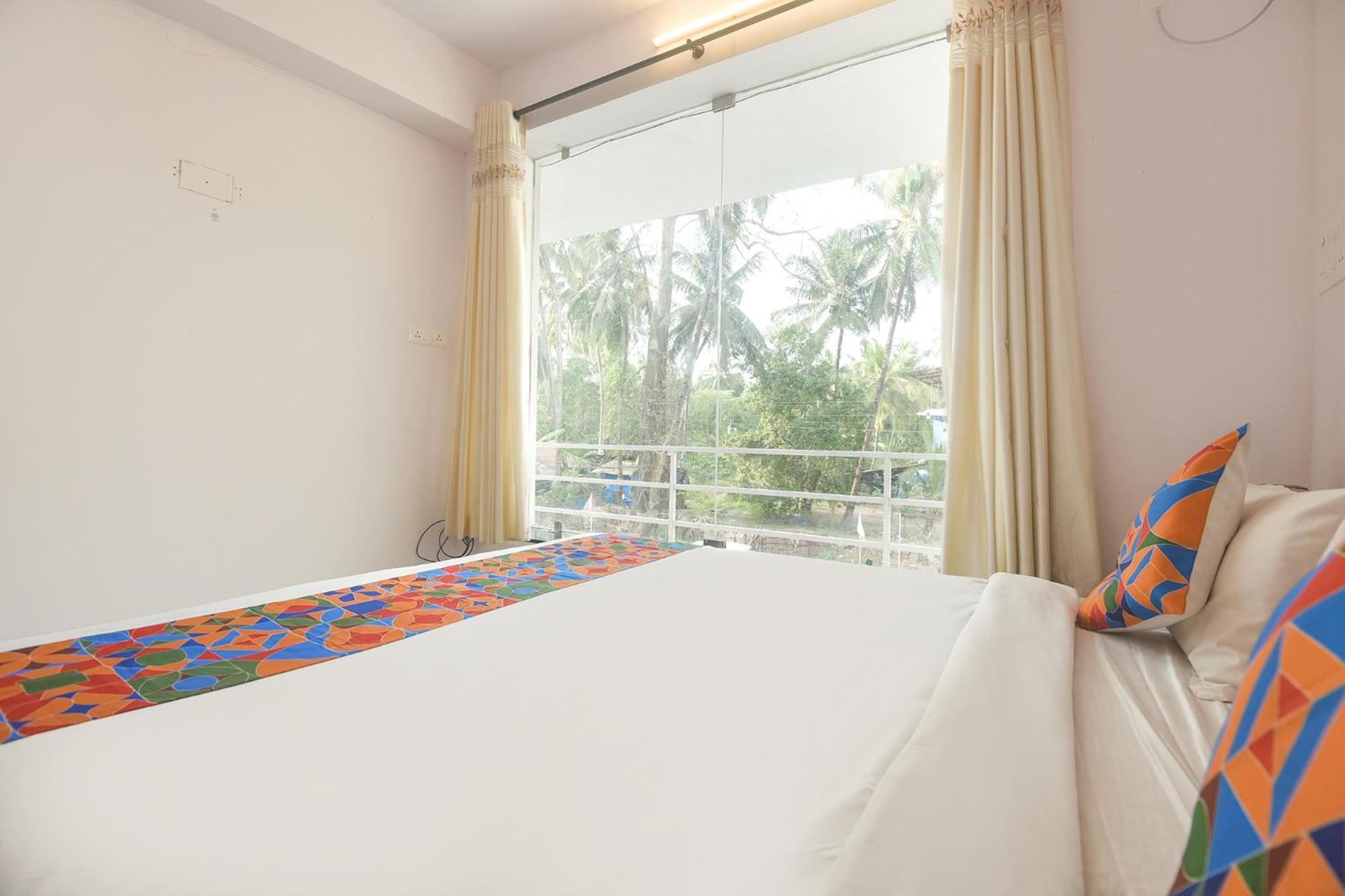 Fabexpress Holiday Suites - Nr Benaulim Beach エクステリア 写真